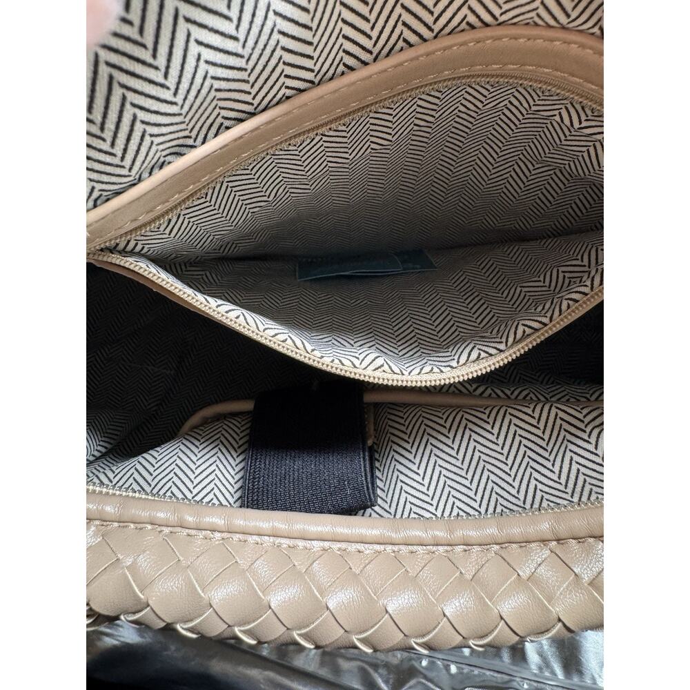 Urban Expressions Laverne Woven Hobo Vegan Handbag Tan 13” Laptop Purse Office - Picture 9 of 15